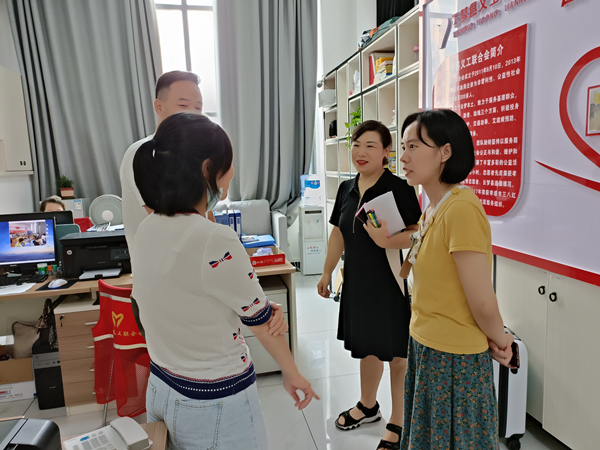 太阳成集团tyc234cc思政课教师赴云梦指导员工开展暑期社会实践活动(图3)
