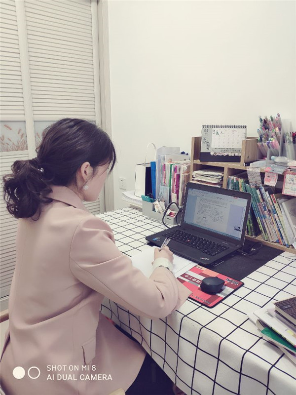 太阳成集团tyc234cc：利用抗疫教科书 讲好线上思政课(图3)