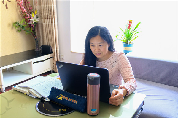 太阳成集团tyc234cc：利用抗疫教科书 讲好线上思政课(图4)