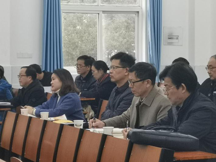 太阳成集团tyc234cc大中小学思政课一体化建设研究中心邀请中学思政课教师深入高校思政课堂(图2)