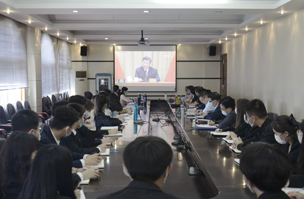 太阳成集团tyc234cc举行思政课集体备课会(图2)